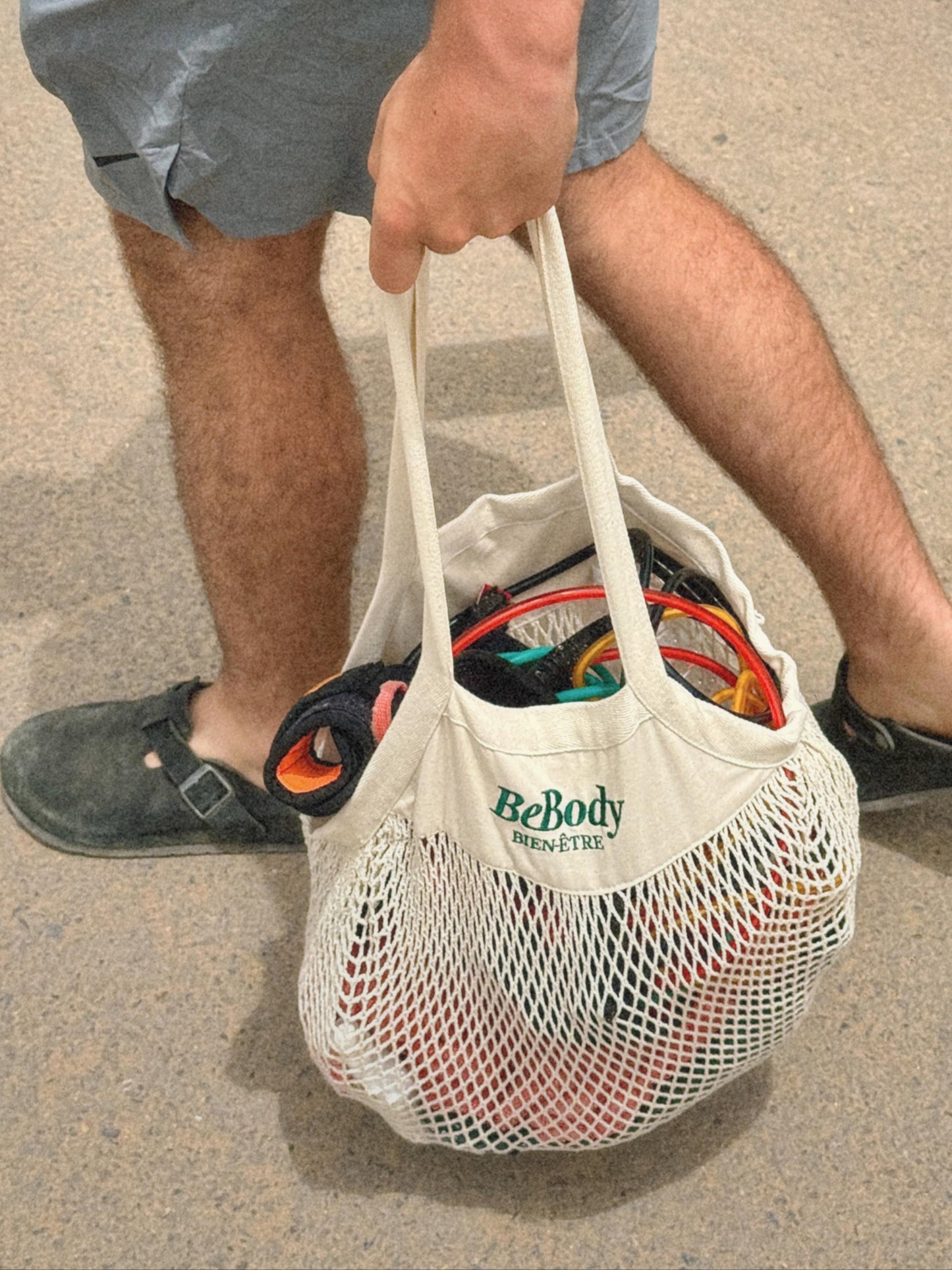 SUMMER TOTE